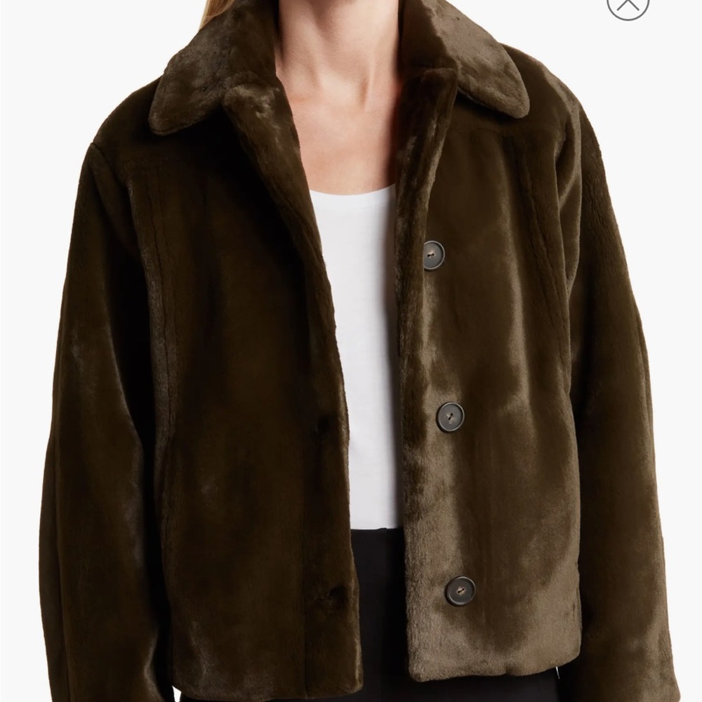Gorgeous fur coat Trucker Jacket
